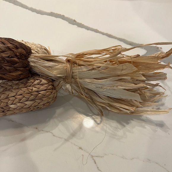 Straw three tone neutral beige corn table top or hanging fall thanksgiving decor - Picture 4 of 4